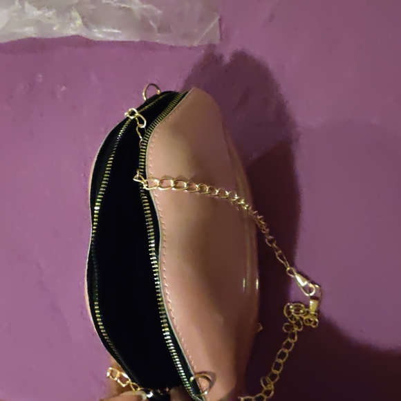 Handbag - Picture 3 of 3